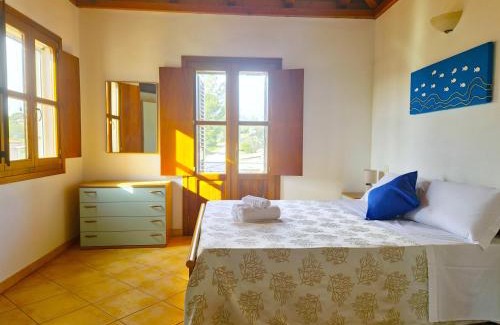 Sos Alinos Casa | Mikè House- Appartamento con balcone a Sos Alinos