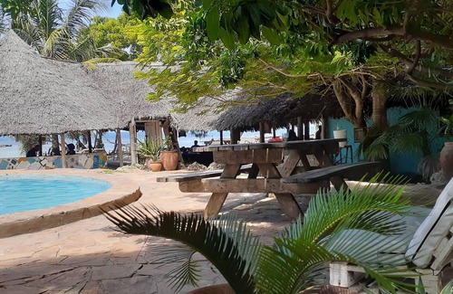 Kigamboni Cabina | Mikadi Beach Camp