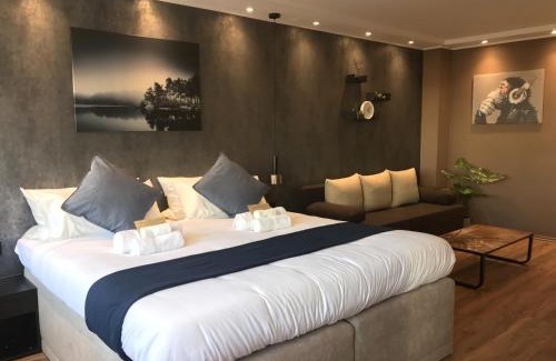 Friedrichstadt Casa | Mike's Four