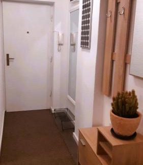 Virovitica Apartamento | Mikesh