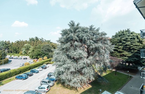Gallaratese Apartamento | Milan Bonola Apartment, free parking