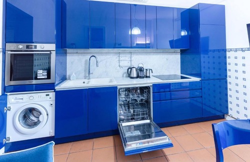 Carrobbio Apartamento | Milan Flat 5 min from Duomo with Park for small cars
