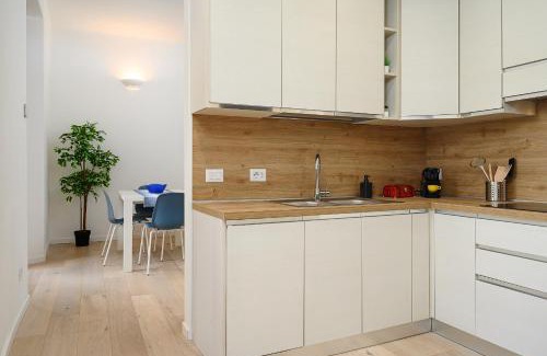Lazzaretto Apartamento | Milan Nightlife