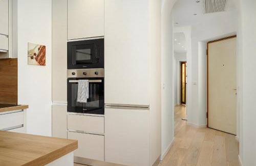 Lazzaretto Apartamento | Milan Nightlife