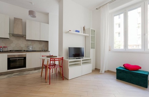 Giambellino Casa | Milan Savona Area Bright Studio x3