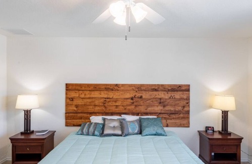 Universal City Casa | MilCity Properties | Universal City