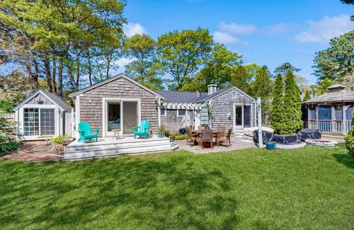 South Dennis Casa | Miles Away