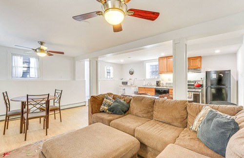 Milford Apartamento | Milford Vacation Rental ~ 1 Block to Beach!