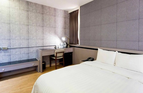 West District Hotel | Unique Hotel - Military 75 Hotel