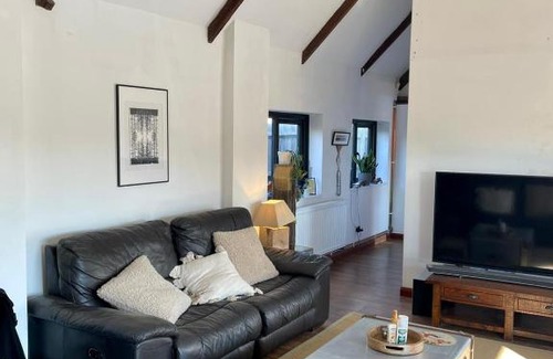 Ashford Casa | Milk Barn - Rustic farm stay