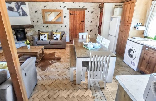 Bradford-on-Avon Otro | Cuádruple-Premium-Baño en la habitacion-Terraza-Milking Shed