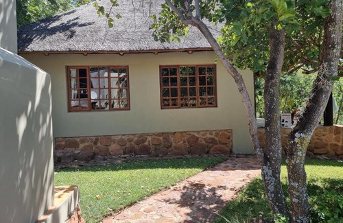 Bela-Bela Cabina | Milkwood Cottage Mabalingwe