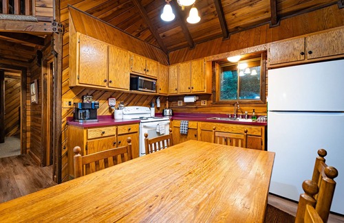 Lansing Cabina | Mill Creek Cabins 7- Secluded Luxury Cabins 2 miles New River Gorge NP entrance