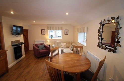 Wing Casa | Mill House Cottage, Fishing Park, Brampton, Nr Carlisle
