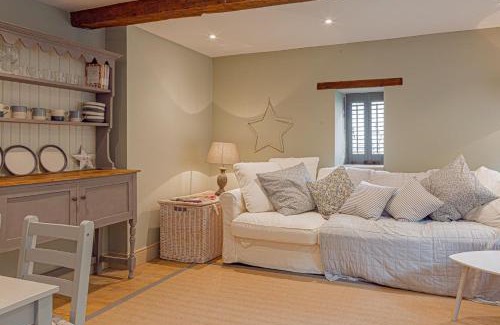 Stroud Casa | Mill House Cottage - Star Stay on The Cotswold Way