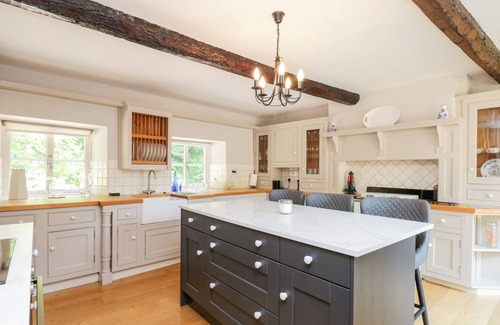 Preston Casa | MILL HOUSE, pet friendly, character holiday cottage in Chipping