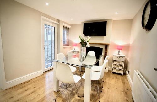 Newmarket Casa | Mill House Townhouse