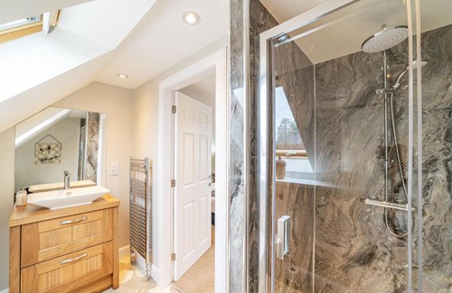 Blairgowrie Casa | Mill House with Hot Tub