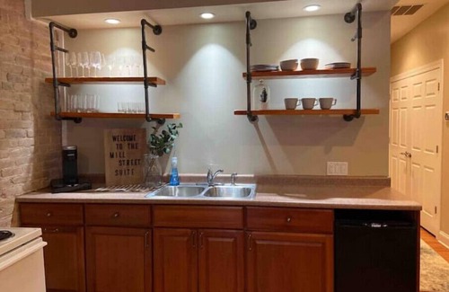 Utica Apartamento | Mill Street Suite