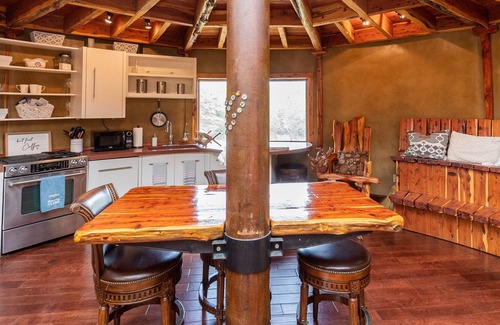 New Paltz Otro | Millbrook Castle... Where fairytales come true.