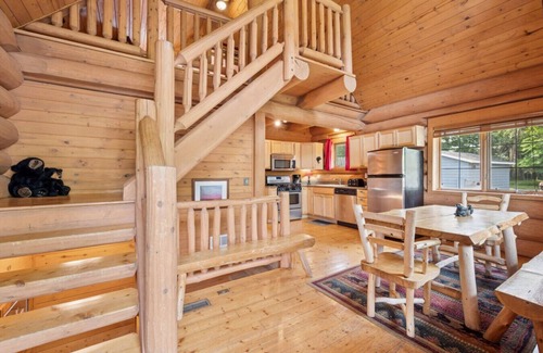 Isle Cabina | Mille Lacs Cabin on lake, near trails and casino - Black Bear