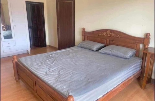 Tha Thaewawong Villa | Millenium villa