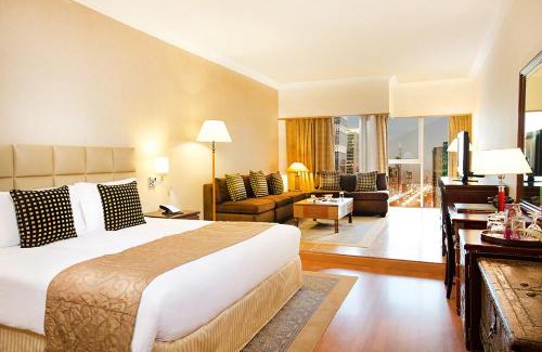 Trade Center Apartamento | Millennium Plaza Downtown Suites
