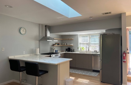 Miller Beach Casa | Miller Beach Family Getaway with Dune Hill in the Backyard