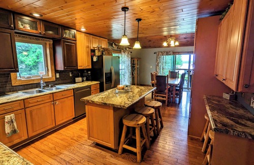 Hannibal Casa | Miller Dam Lakeview Oasis
