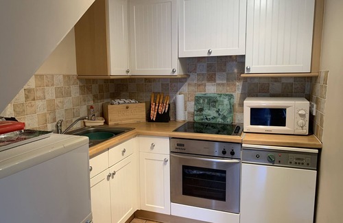 Wigton Cabaña | MILLERS COTTAGE, character holiday cottage, with a garden in Wigton