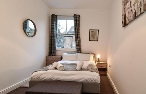 York Casa | Millers Cottage with Free Allocated Parking