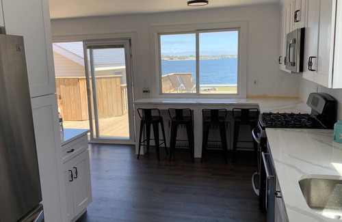 Long Island Casa | Million Dollar Bayfront Home -- 5 min 🚗 to LIRR & 10 min to Ocean