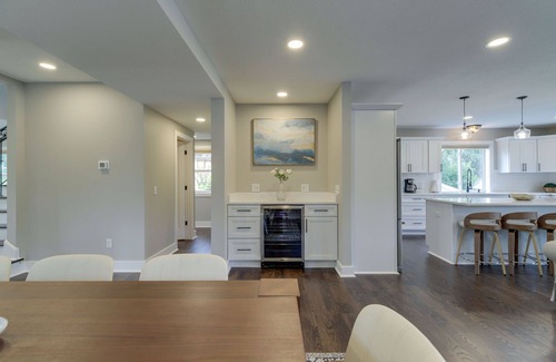 Nokomis Casa | Million-Dollar Listing Minnehaha Creek