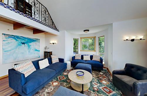 Crestline Casa | Million Dollar Mountain View