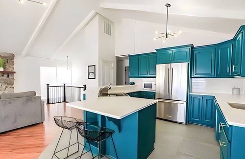Lake Ozark Casa | Million Dollar Ozark Oasis - On the water, walk to restaurants/bars & new dock!