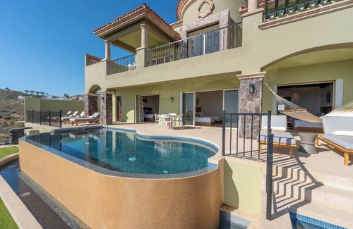 Paraíso Escondido Villa | 4 Bedroom Ocean View