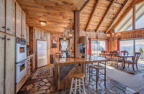 Banner Elk Casa | Million Dollar View / Amazing Cabin / Hot tub / Foosball / Wifi / Charming home