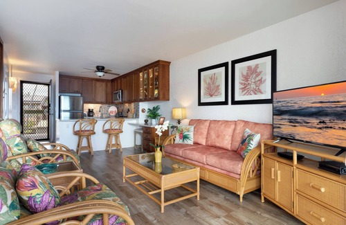 Kailua-Kona Condominio | Million Dollar View from your large private lanai. Month of August discounted.