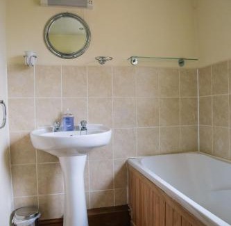Malpas Cabina | Millmoor Farm Holidays
