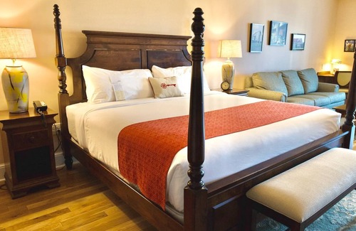 Yellow Springs Hotel | Mills Park Hotel