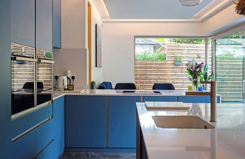 Nailsworth Cabaña | MILLSIDE, pet friendly, character holiday cottage in Nailsworth