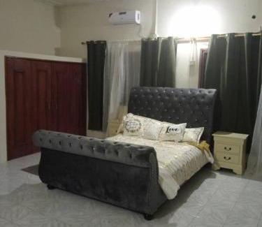 Freetown Apartamento | Milly's Nest