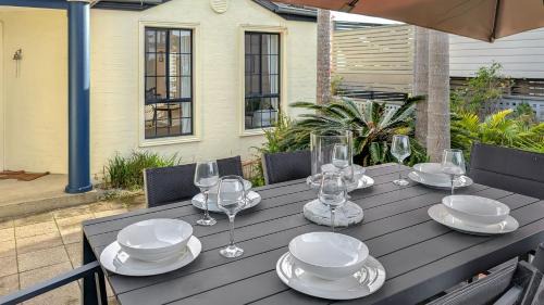 Vincentia Casa | Milo's at the Bay by Experience Jervis Bay