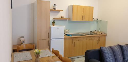 Vintijan Apartamento | Milos Apartment