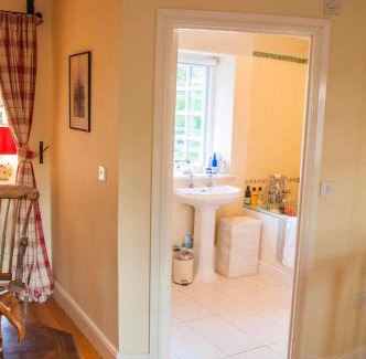 East Knoyle Cama Y Desayuno | Milton Farm
