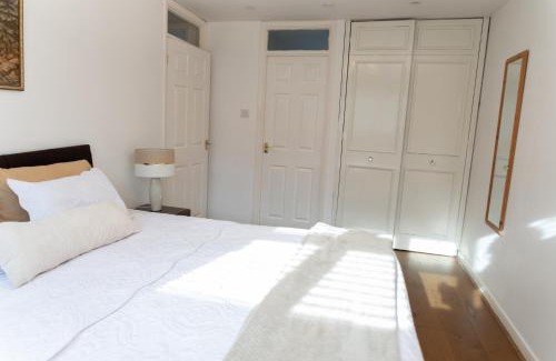 Milton Keynes Casa | Milton Keynes Retreat - 4 Bedroom Luxury House