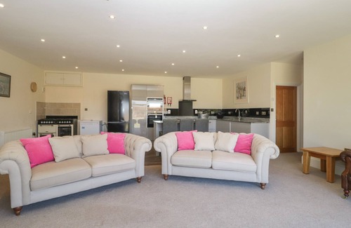 Gillingham Casa | Milton Manor