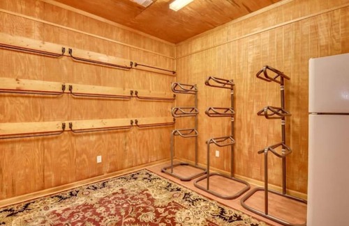 Aiken Cabaña | Mimosa Cottage Farm- 2br cottage & stalls. Masters