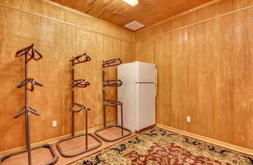 Aiken Cabaña | Mimosa Cottage Farm- 2br cottage & stalls. Masters