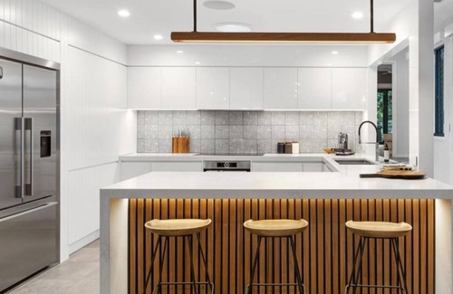 Hyams Beach Casa | Mimosa House - 250m to Chinamans Beach in Jervis Bay!